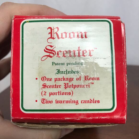 3/$20 Potpourri Press VTG Christmas Villagers Carolers Room Scenter Tea Light - Picture 2 of 10